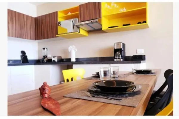 Yellow Condo Плая-дель-Кармен