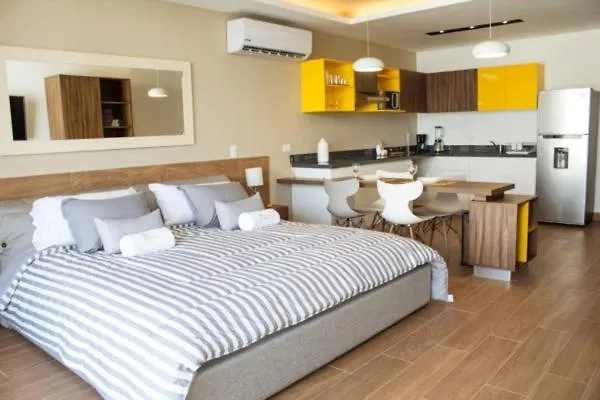Apartment Yellow Condo Playa del Carmen
