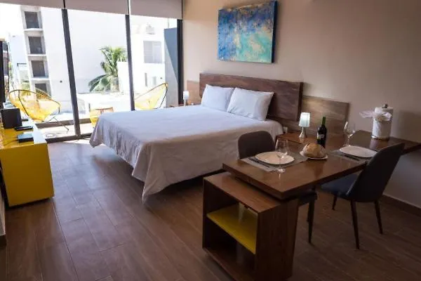 Yellow Condo Playa del Carmen