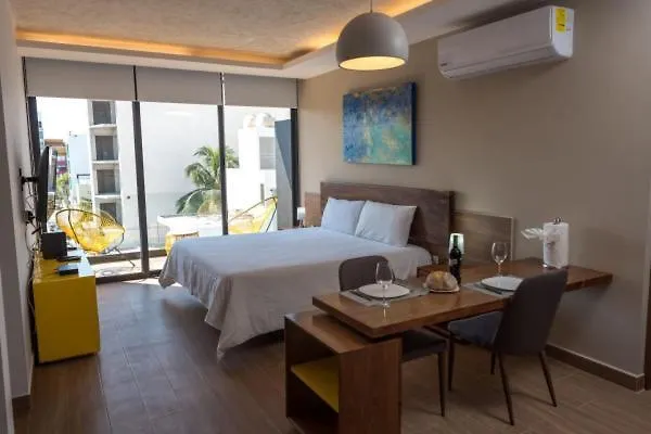 Yellow Condo Playa del Carmen Apartment
