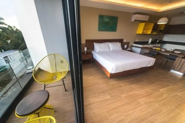 Yellow Condo Playa del Carmen Apartment