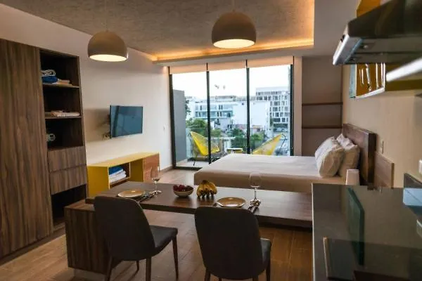 Apartment Yellow Condo Playa del Carmen